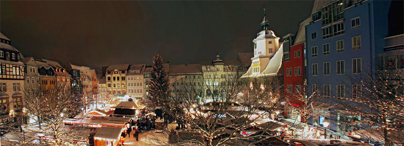 Weihnachtliches Panorama vom Weihnachtsmarkt Weihnachtliches Panorama vom Weihnachtsmarkt
