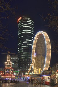 Das Riesenrad auf dem Eichplatz vor dem JenTower Riesenrad